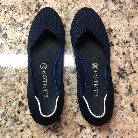 Rothy's Shoes - Navy round-toe Rothy’s